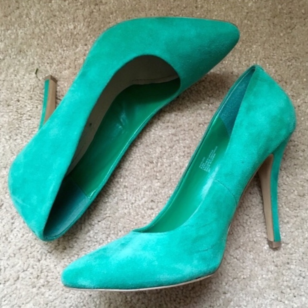 Steve Madden Womens Intrude Pump